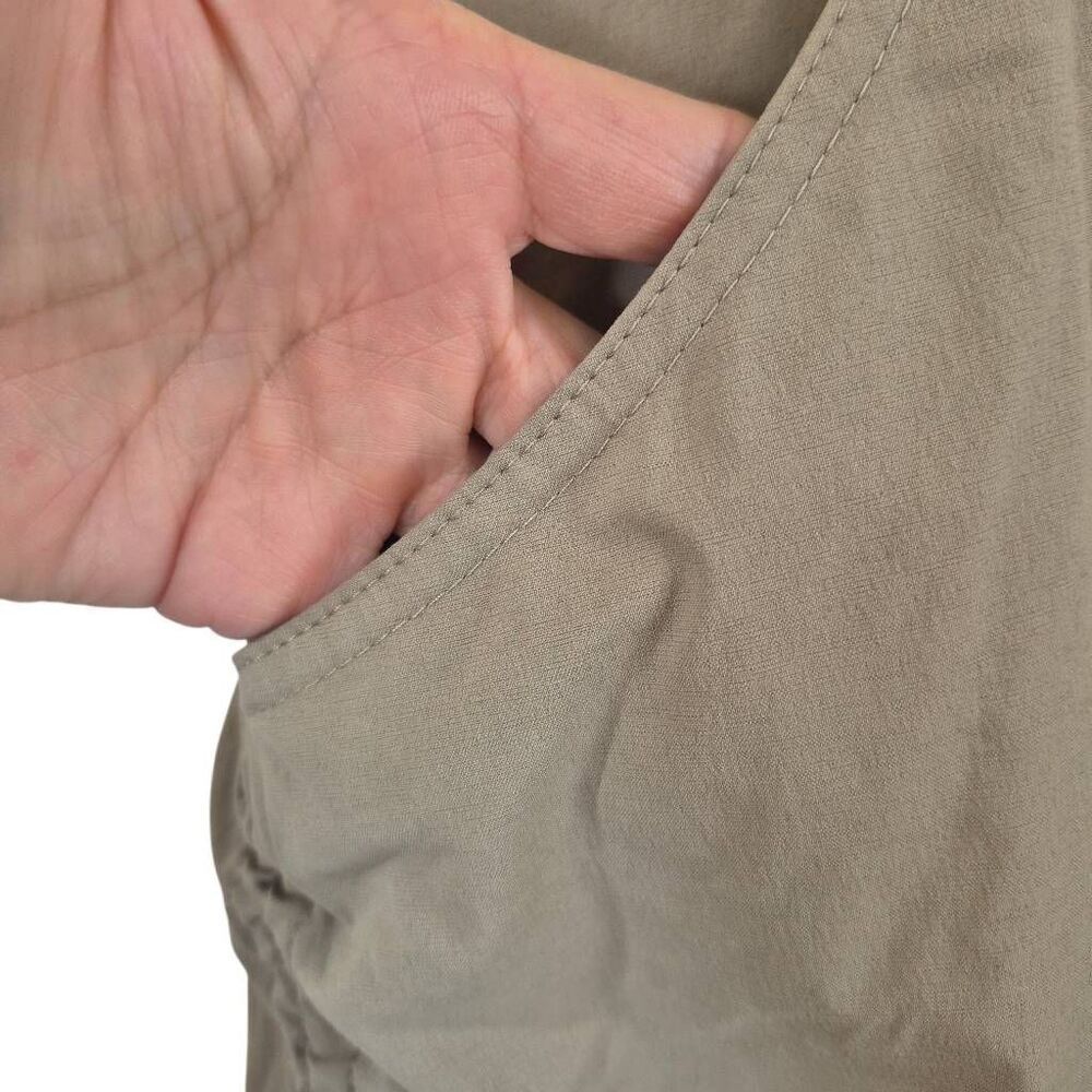 Columbia Women's Khaki Nylon/Spandex Omnishield Skort Athletic Skirt with Side R - Picture 3 of 12